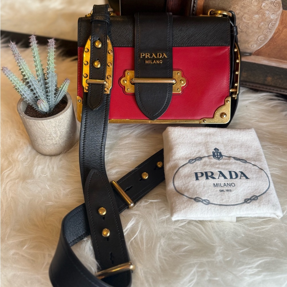 🎀Prada Red Cashier Box Bag🎀